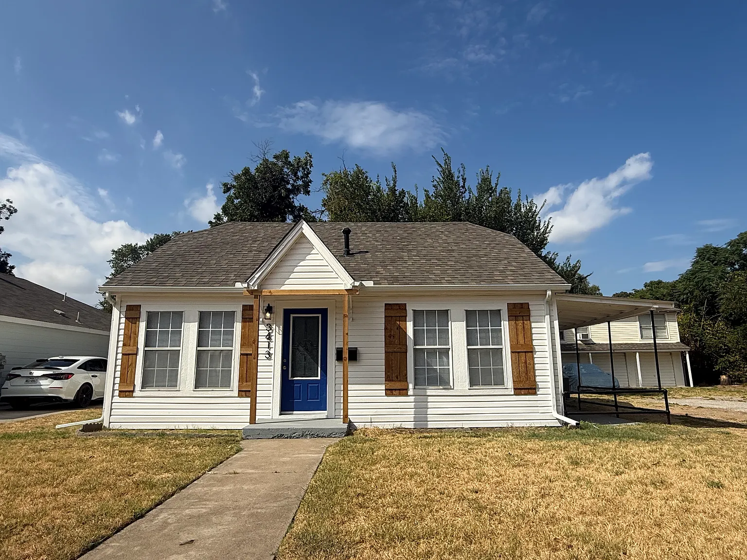 3 bed, 2100 sqft, $2,225 — Photo 1