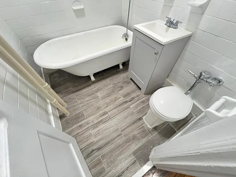18 Kensington Ave #5H — Photo 6