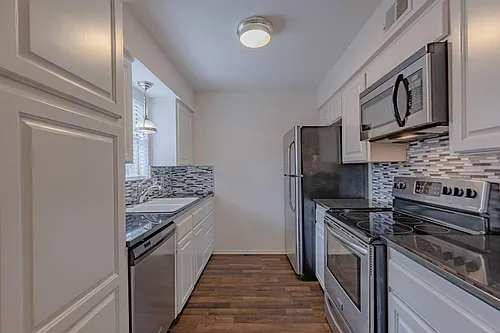 3310 Tanglewood Ln #1 Photo 1