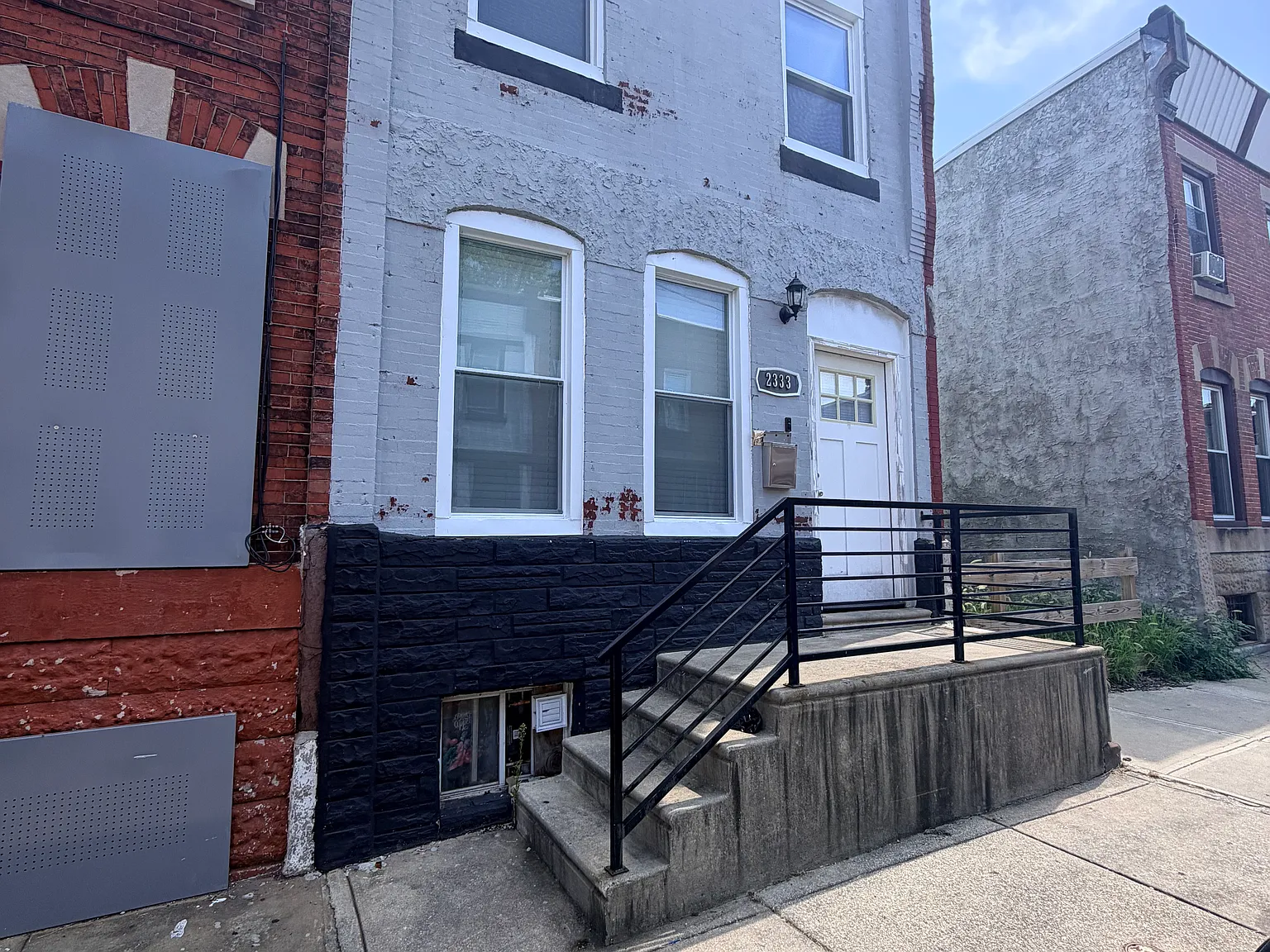 3 bed, 1.5 bath, 1264 sqft, $1,650 — Photo 2