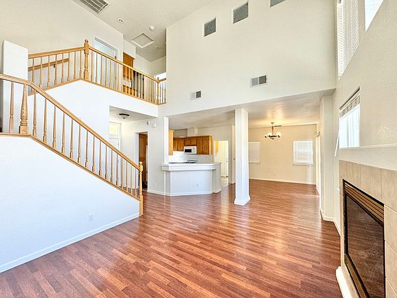 3rd image of 216 Marsalla Dr