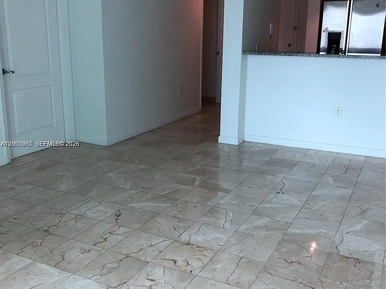 2101 Brickell Ave #1611 — Photo 2