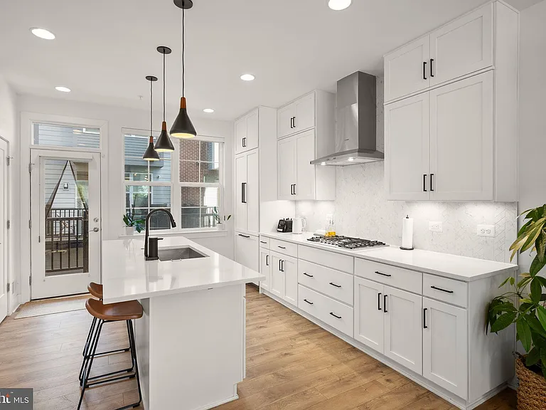 11258 Faraday Park Dr — Photo 10
