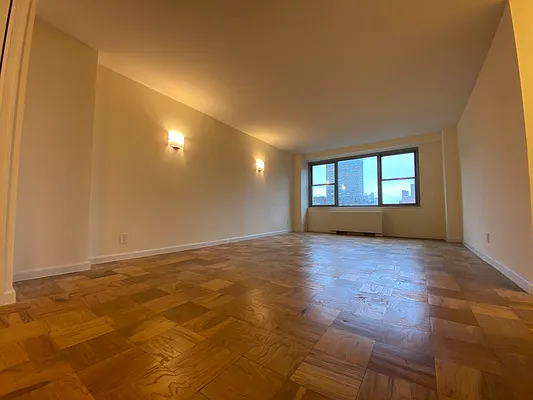 Rented by Bond New York | media 1