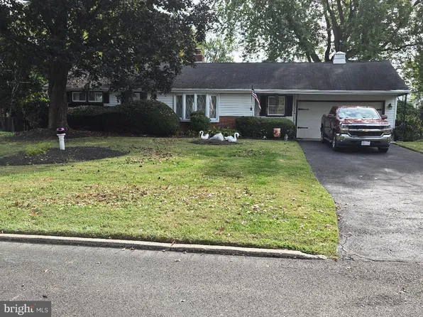 1107 Roberts Ave, Feasterville, PA 19053