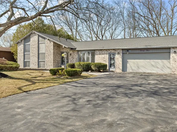 23 Woodsmoke Ln, Rochester, NY 14612