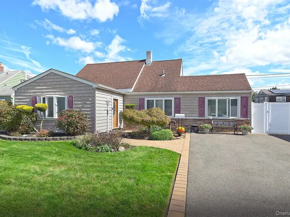 67 Wolcott Road, Levittown, NY 11756