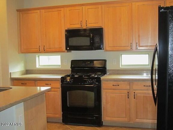 3rd image of 15932 W Tohono Dr