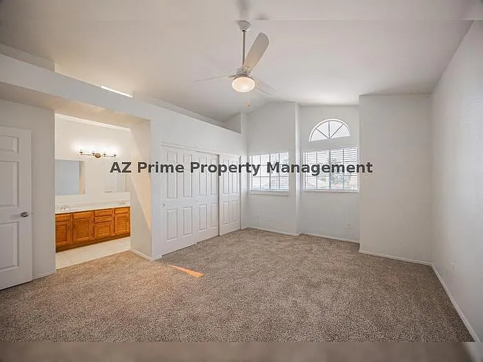 489 W Carmen St — Photo 15