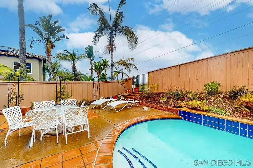 4 bed, 3.0 bath, 3199 sqft, $13,900 — Photo 1