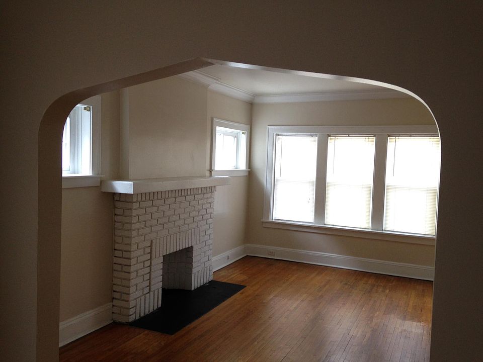 1st image of 2651 Euclid Heights Blvd #9
