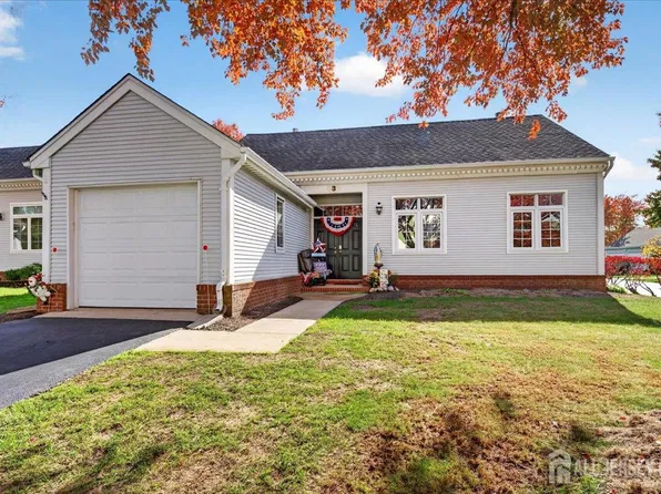 3 Winthrop Rd, Monroe Township, NJ 08831