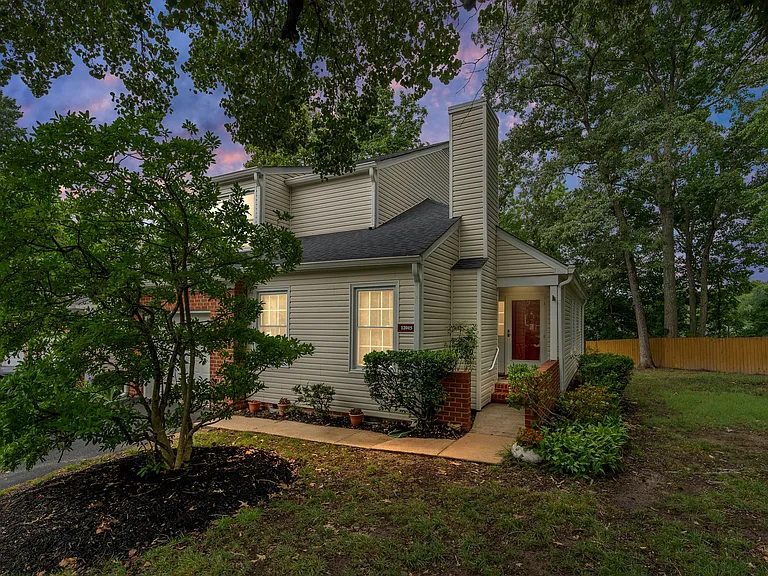12015 Bexley Ct — Photo 2