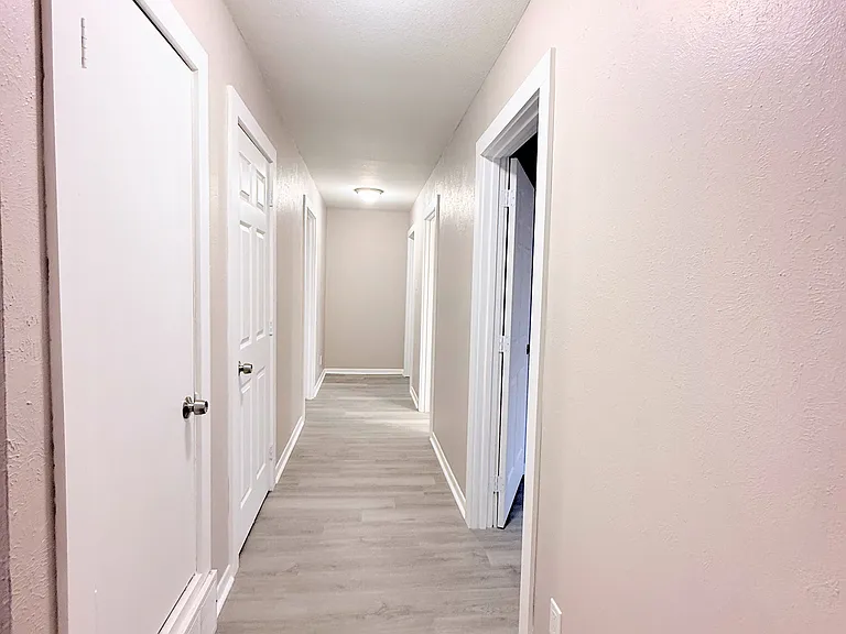 1228 Oak Dr — Photo 7