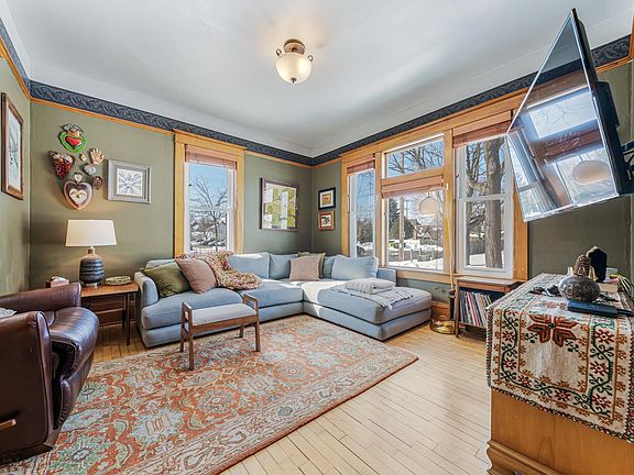 4th image of 526 N Ida St