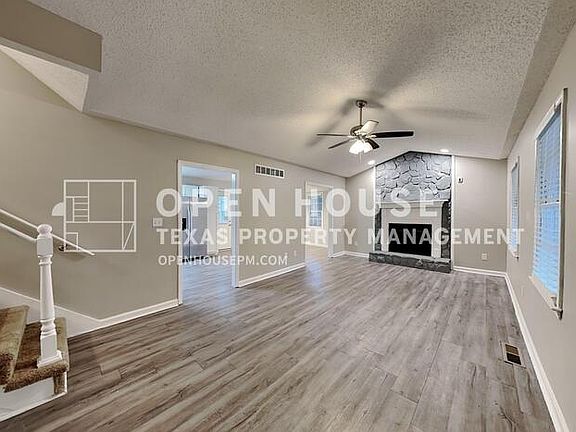 3rd image of 266 Grapevine Dr