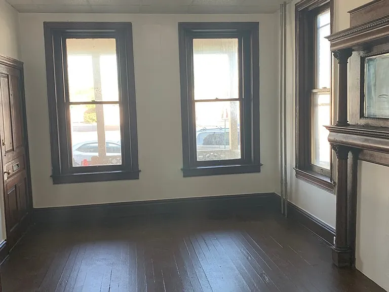 1114 W Market St #1 — Photo 8