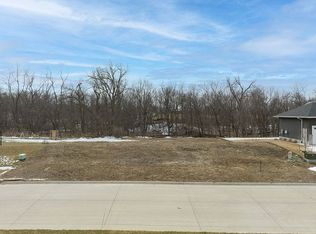 3531 Reed Rd, Hiawatha, IA 52233