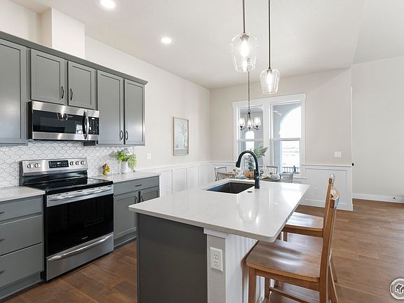 6th image of this home
