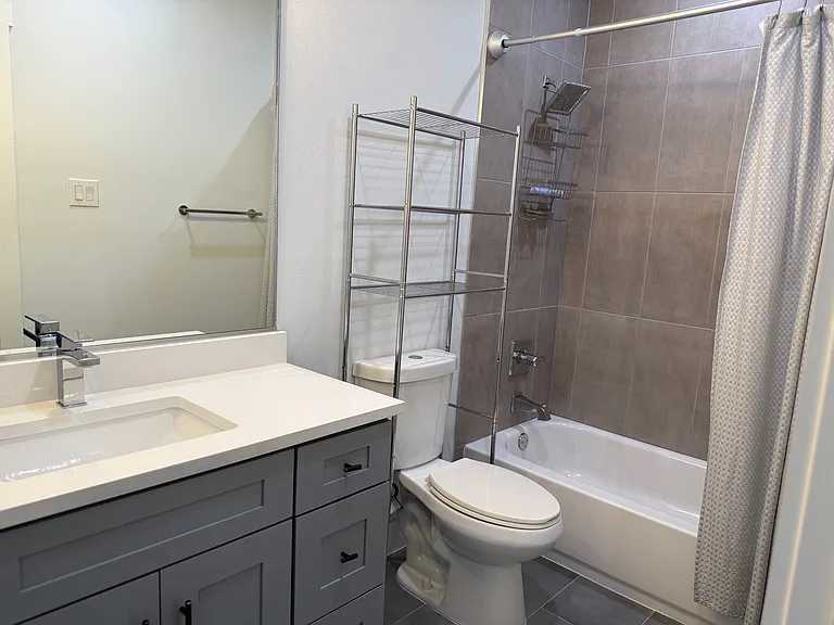 2620 Valley View Ln #103 — Photo 11