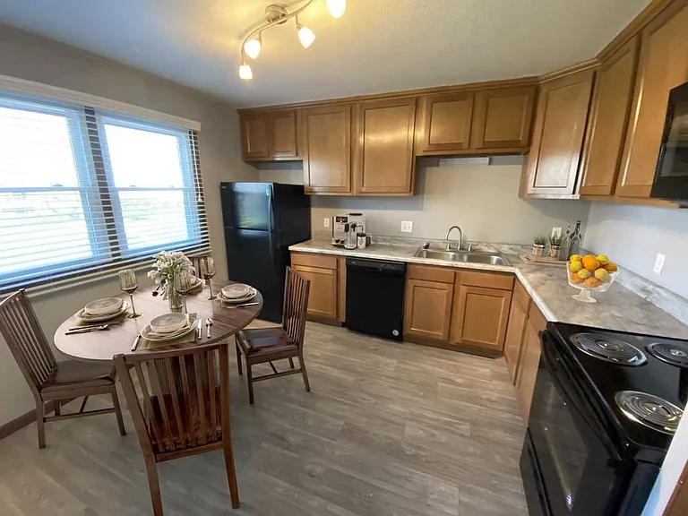 The Heights Apartments — Photo 299