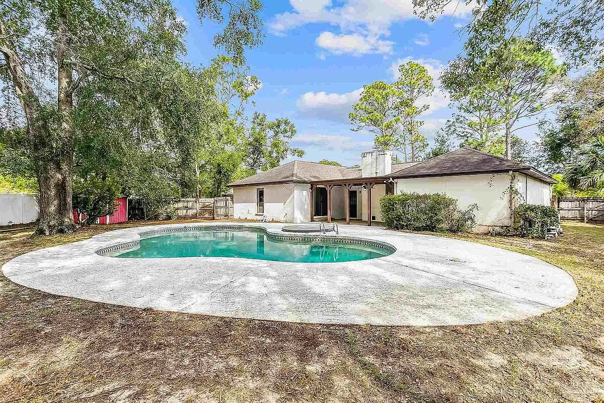 Building Photo - 3735 Hidden Oak Dr