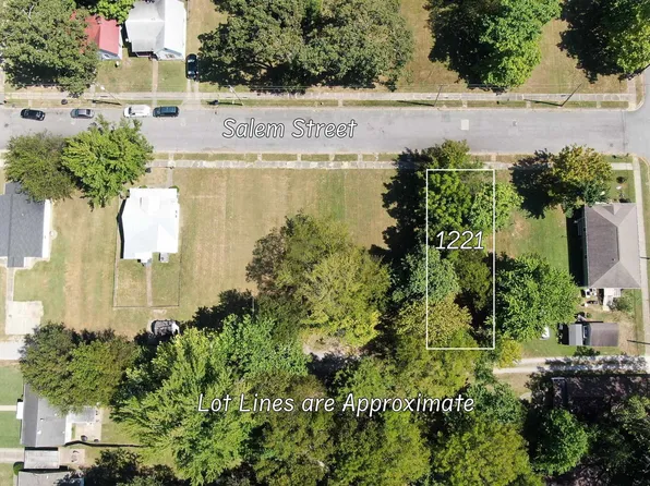 1221 Salem St, Paducah, KY 42001