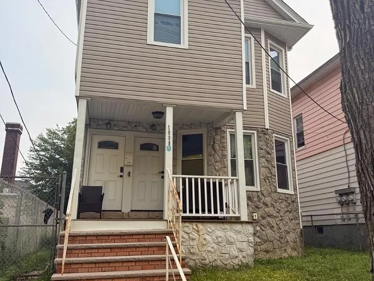 1008 Boudinot Pl — Photo 1
