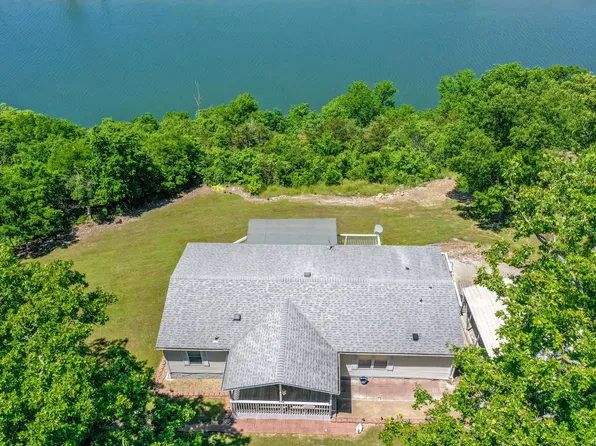 1322 Lakeway Road, Kissee Mills, MO 65680