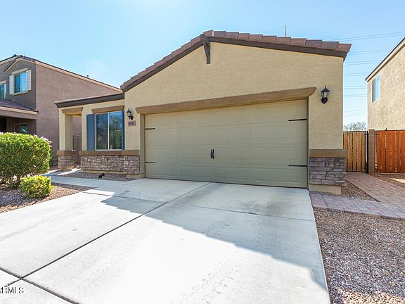 3rd image of 8141 W PUEBLO Avenue