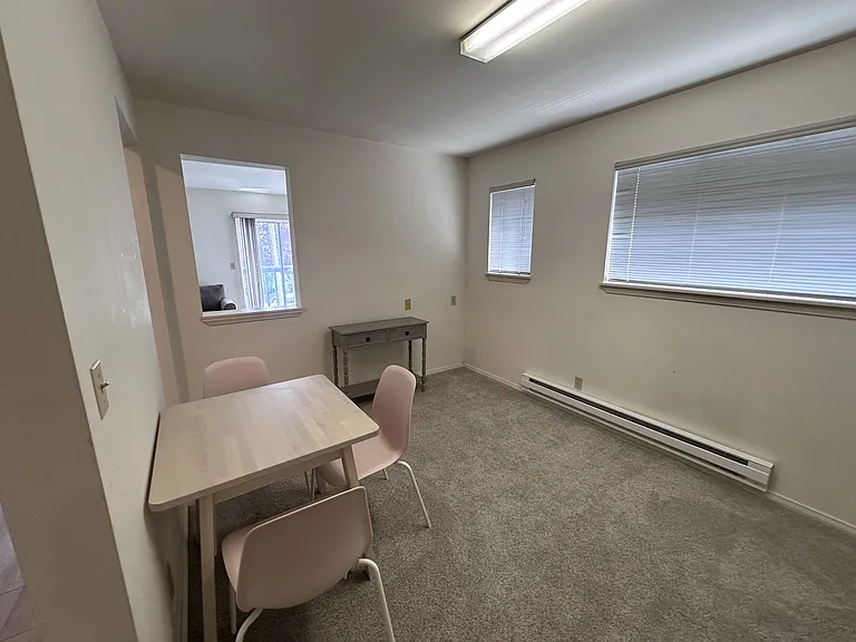 5261 Brooklyn Ave NE #202 — Photo 5