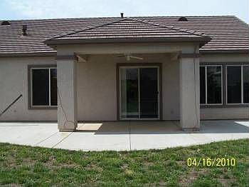 3rd image of 707 Hardy Ct
