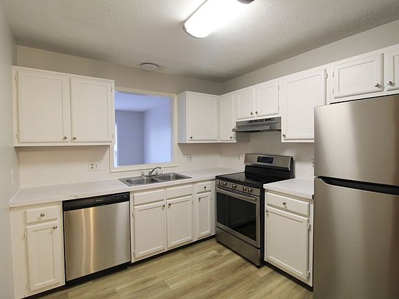 5th image of 1047 Blue Ridge Dr