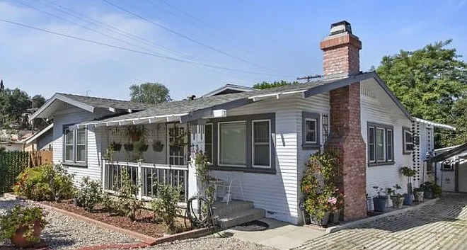 N North Maywood Ave, Los Angeles — Photo 1