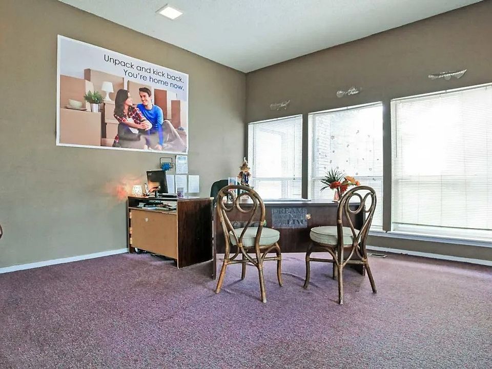 1st image of 403 W Silverwood Dr #100