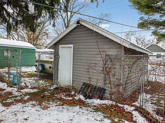 4th image of 1137 Wilber St