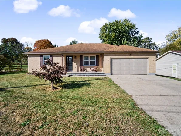 2233 Trinity Dr, Middletown, OH 45044