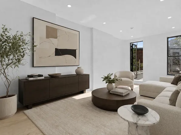 234 Flatbush Ave, Brooklyn, NY