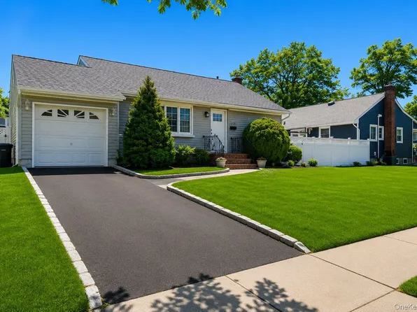 1829 Hannington Avenue, Wantagh, NY 11793