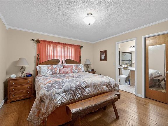 5th image of 6336 Shane Ln