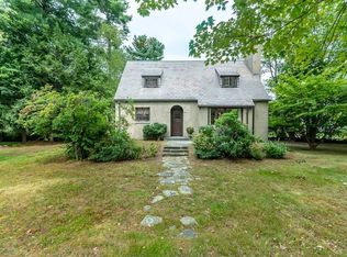 18 Orchard St, Andover, MA 01810