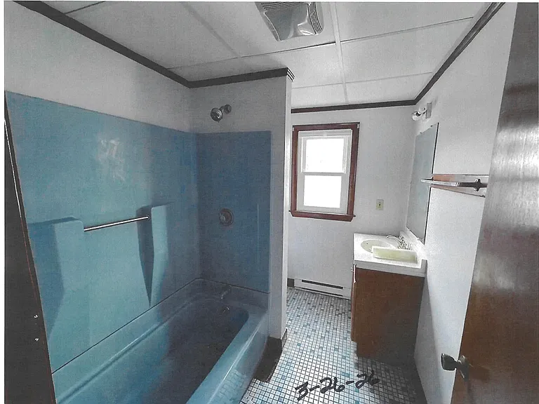 156 Barrows St #1 — Photo 8