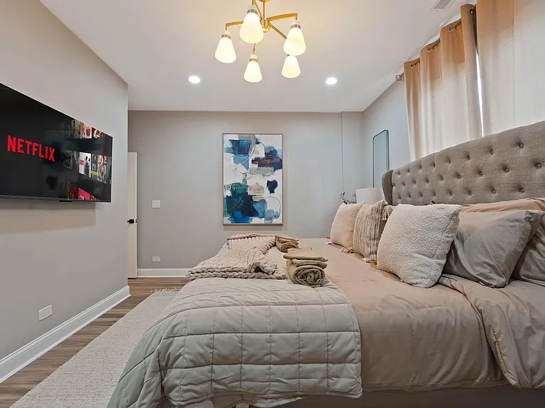 2803 W Warren Blvd #1W — Photo 5