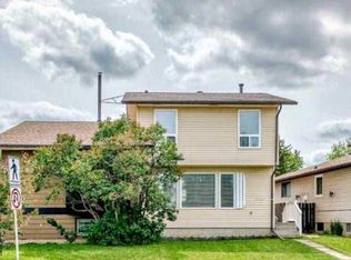 5625 N Templehill Rd NE, Calgary, AB T1Y 4C1