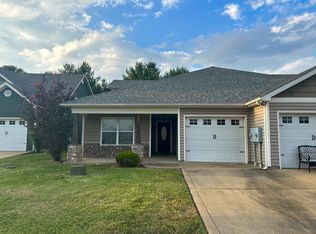 314 Walnut Creek Dr, Bowling Green, KY 42101
