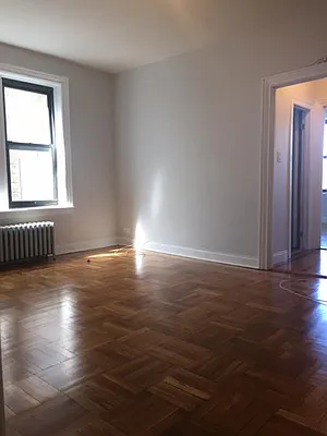 Rented by Roberto Guilbet, LREB | media 22