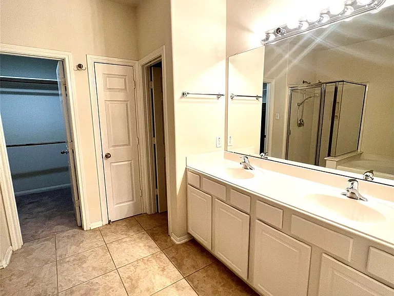 43 Nestlewood Pl — Photo 9