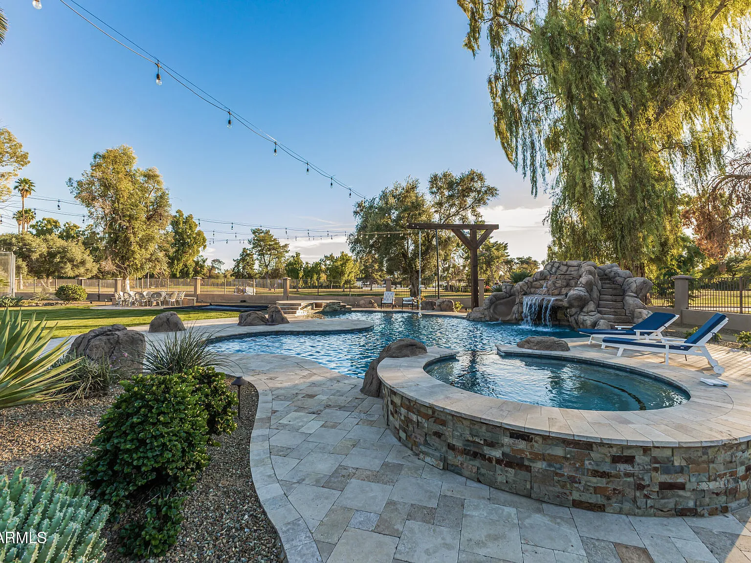 4 bed, 3.0 bath, 3660 sqft, $9,000 — Photo 3