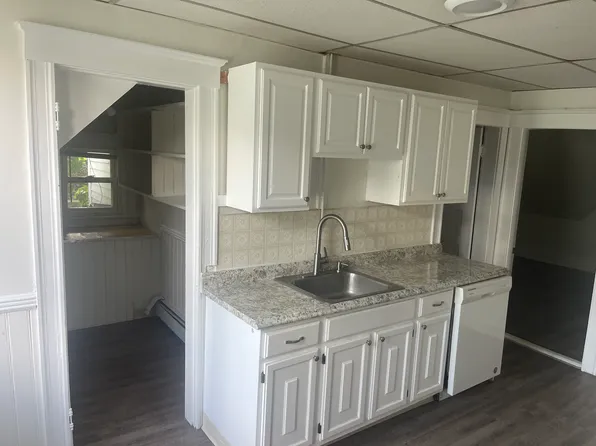 112 West St #3, Worcester, MA 01609