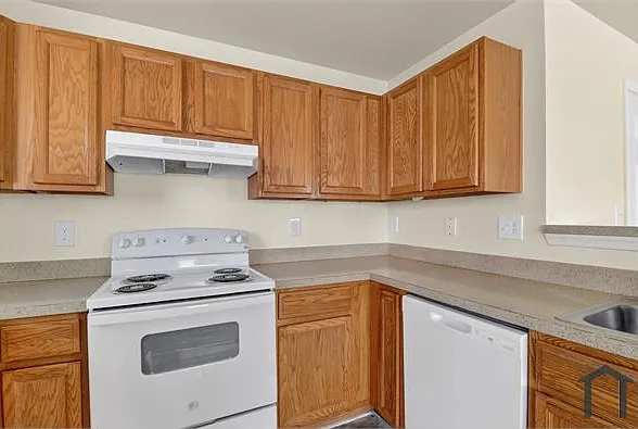 929 E Baltimore St #202 — Photo 14